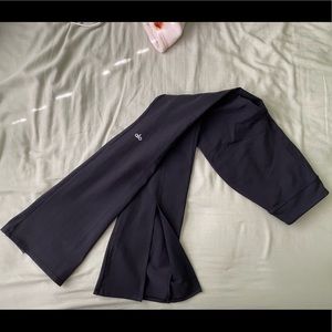 Alo yoga flutter leggings